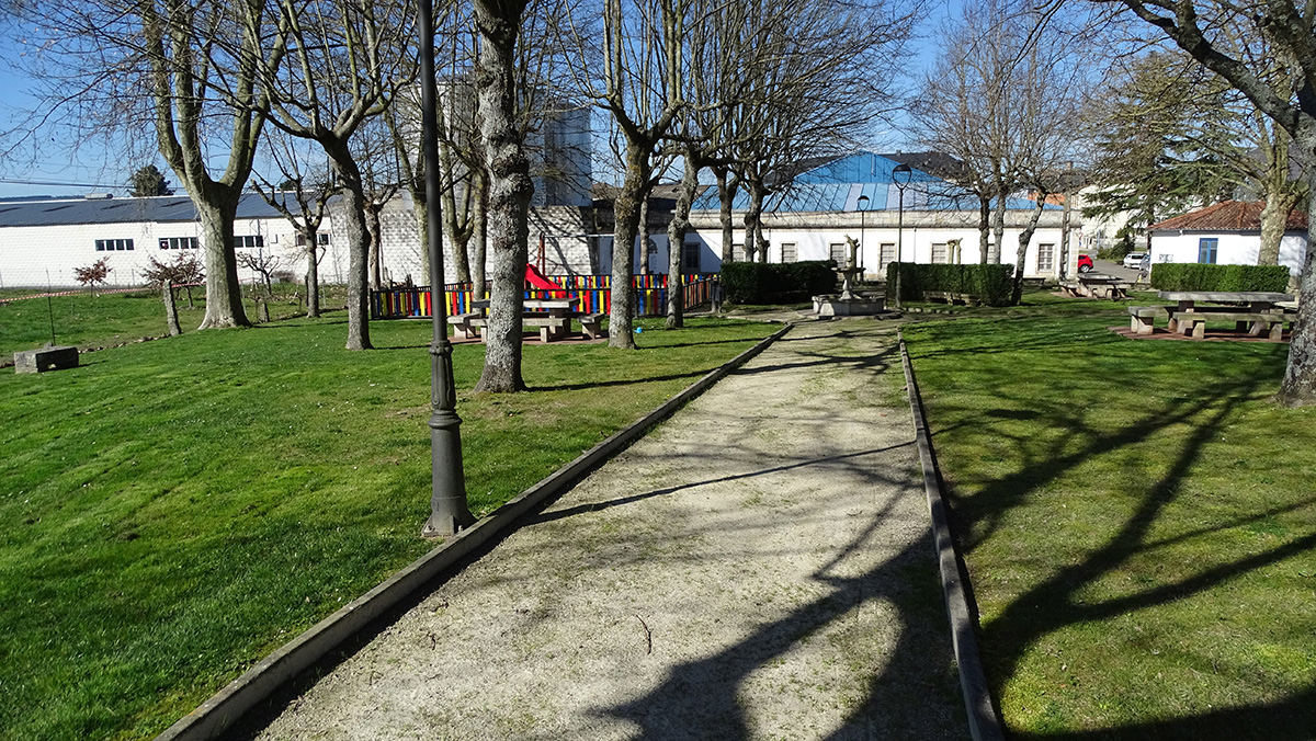 Adecuación del espacio público a parque infantil - biosaludable en el núcleo de Ábedes
