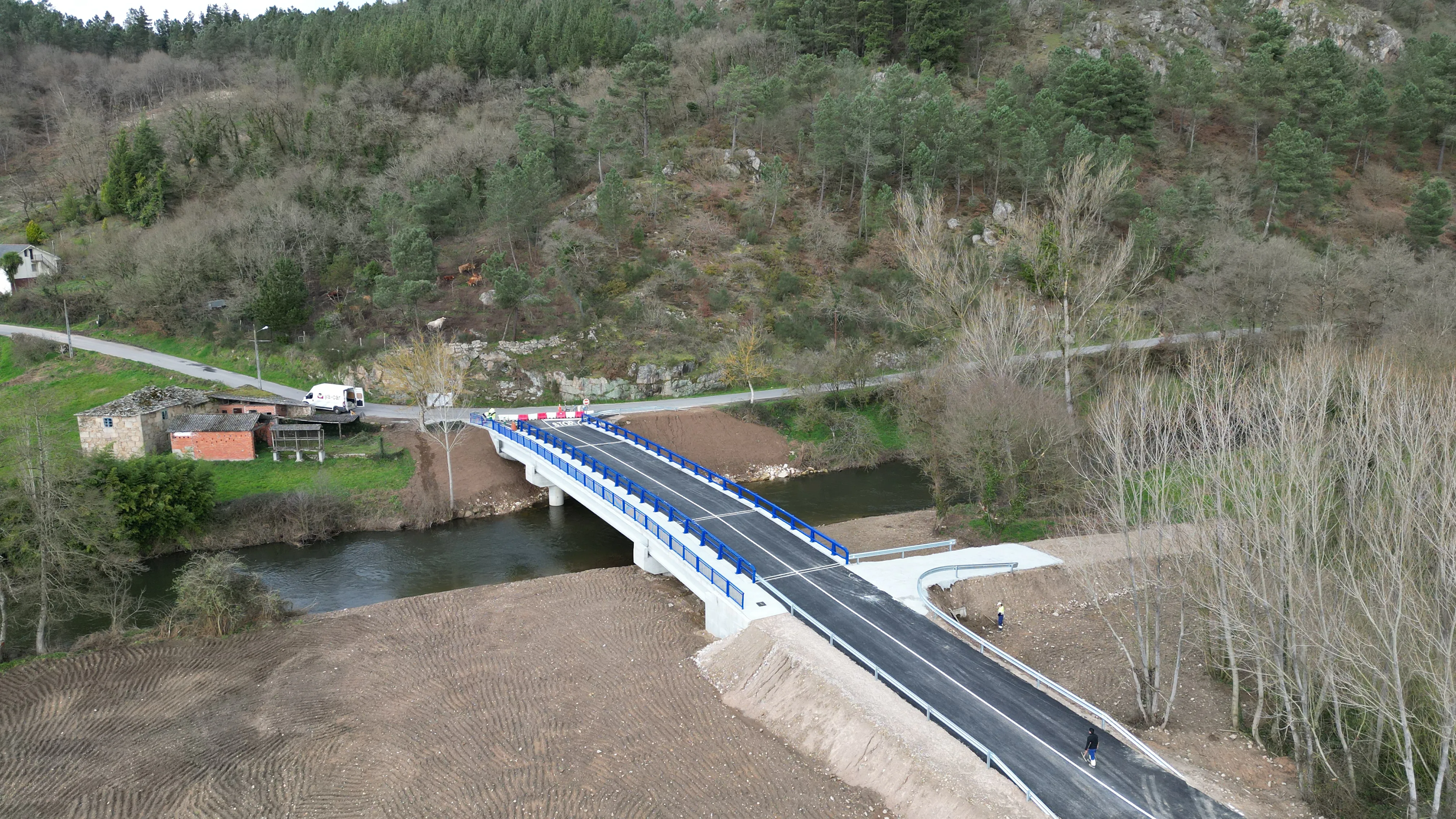 Puente sobre el Río Sarria